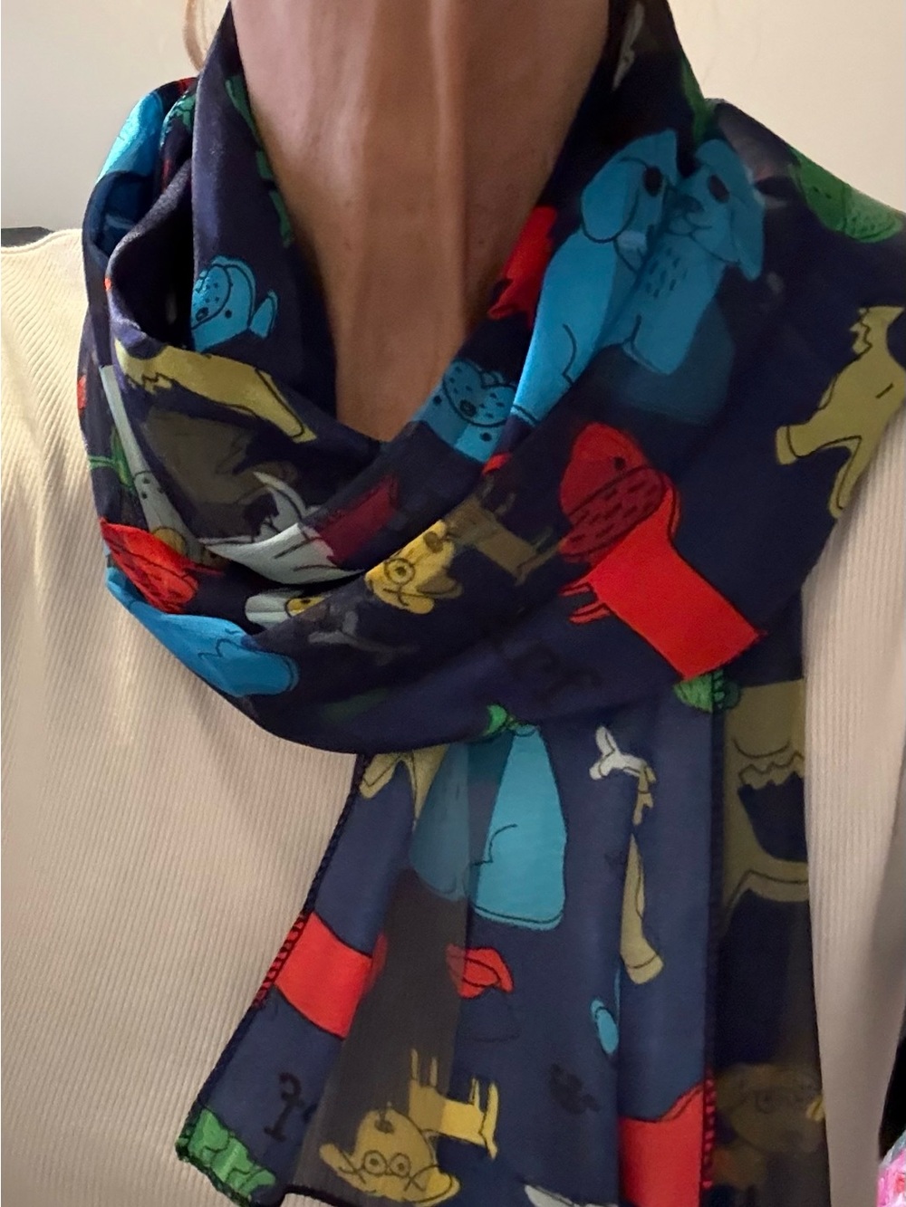 Dog Print Women’s Scarf - Picture 4 of 4